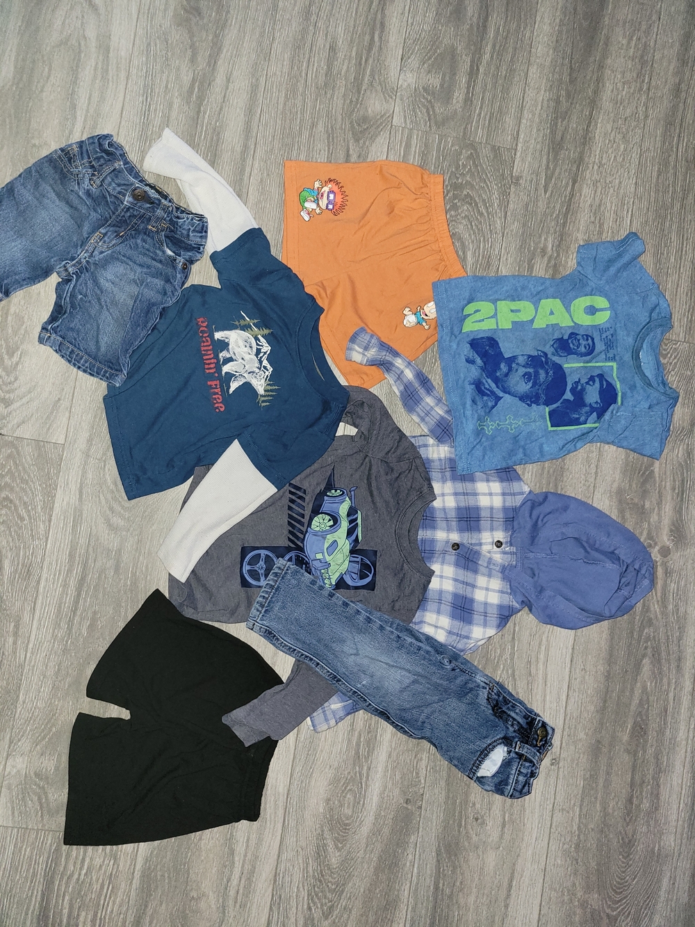 Size 2T Lot - Picture 2 of 2